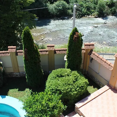Celinac Cottage *