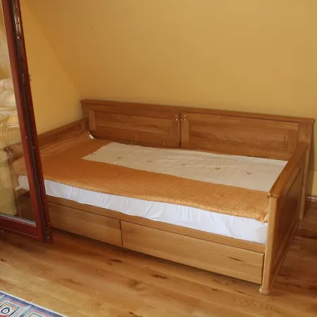 Celinac Cottage *